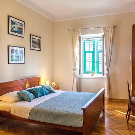 Apartman Natalia Tivat Exterior photo