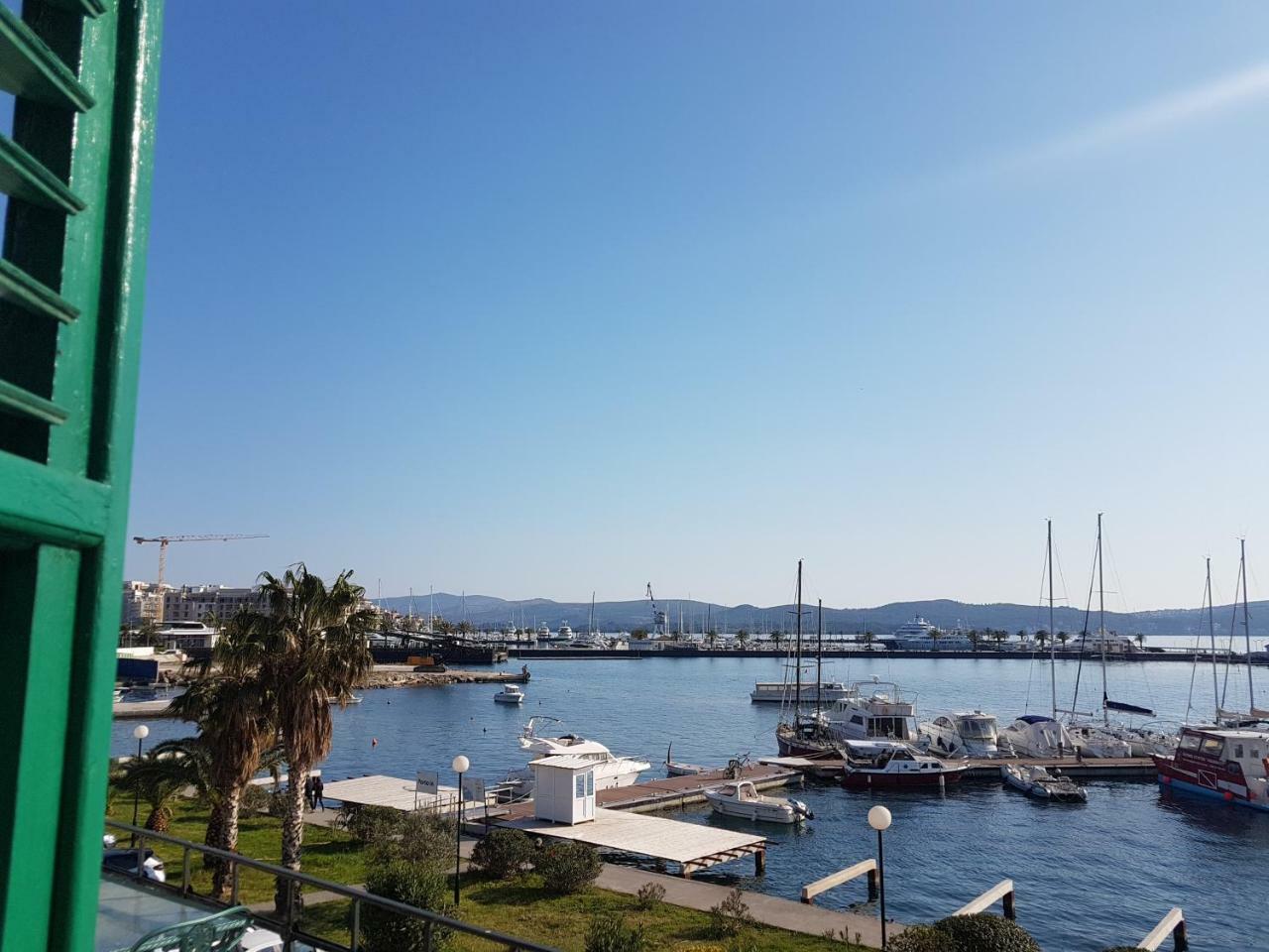 Apartman Natalia Tivat Exterior photo