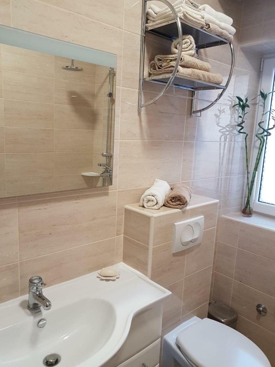 Apartman Natalia Tivat Exterior photo