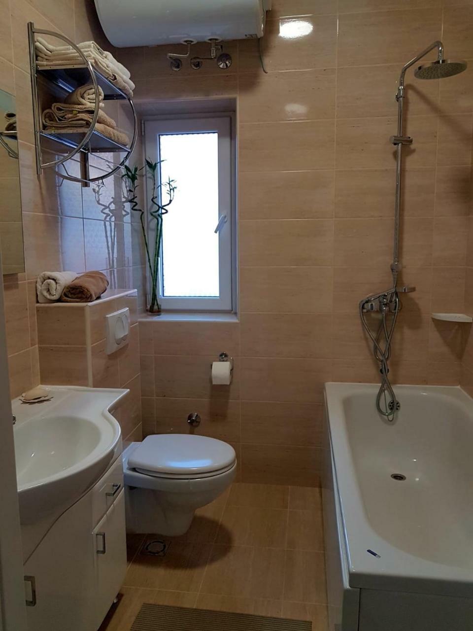 Apartman Natalia Tivat Exterior photo