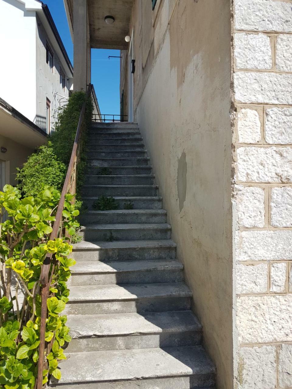 Apartman Natalia Tivat Exterior photo