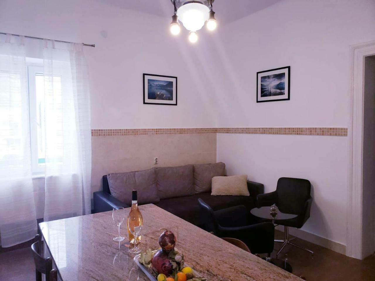 Apartman Natalia Tivat Exterior photo